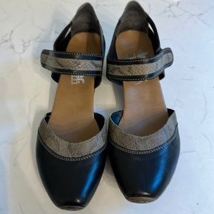 Rieker Antistress Mary Jane shoes. 8.5